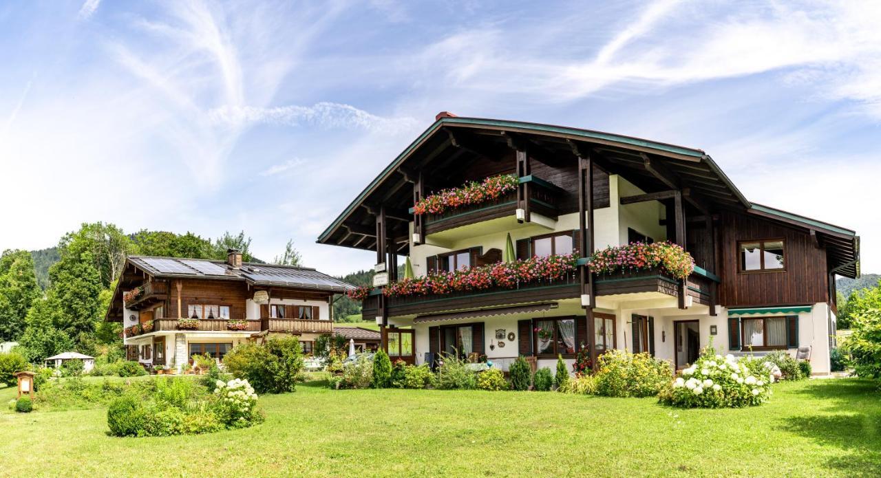 Gaestehaeuser Schwemmbauer Reit im Winkl Εξωτερικό φωτογραφία